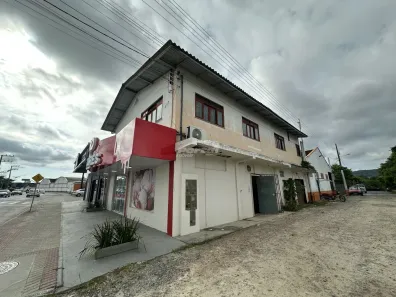 Apartamento com 3 Quartos para alugar, 144m² no Centro, Penha