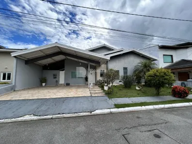 Casa de Condomínio com 3 Quartos à venda, 300m² no Piracangaguá, Taubaté