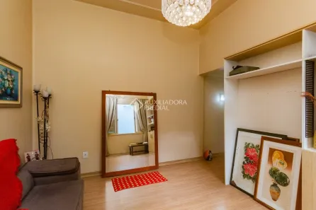 Apartamento com 2 Quartos para alugar, 80m² no Auxiliadora, Porto Alegre