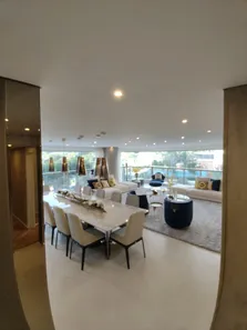 Apartamento com 3 Quartos à venda, 221m² no Moema, São Paulo