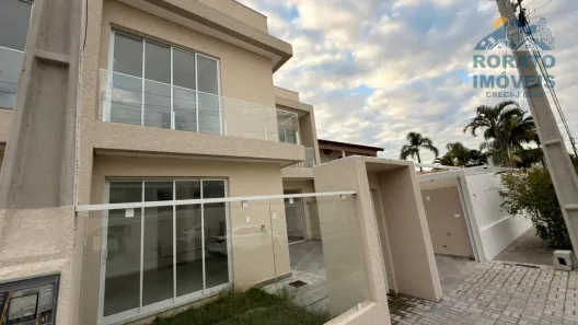 Sobrado com 3 Quartos à venda, 125m² no Marajo, Matinhos