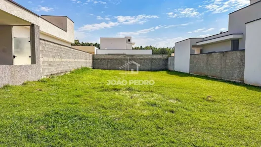 Lote/Terreno à venda, 300m² no Loteamento Residencial Parque das Araucárias, Tremembé