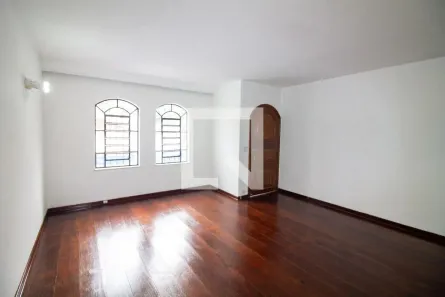 Casa com 3 Quartos à venda, 188m² no Jardim Aeroporto, São Paulo