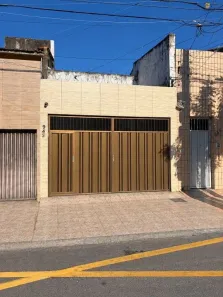 Casa com 3 Quartos à venda, 198m² no Centro, Fortaleza