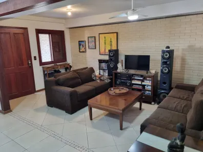 Casa com 3 Quartos à venda, 239m² no Parque Amador, Esteio