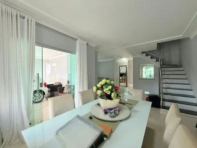 Casa de Condomínio com 4 Quartos à venda, 230m² no Parque Verde, Belém