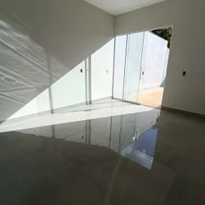 Casa com 2 Quartos à venda, 75m² no Jardim Ipanema, Uberlândia