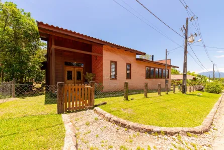Casa de Condomínio com 3 Quartos à venda, 183m² no , Morretes
