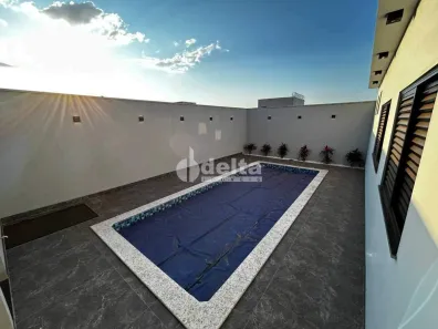 Casa com 3 Quartos à venda, 160m² no Aclimação, Uberlândia