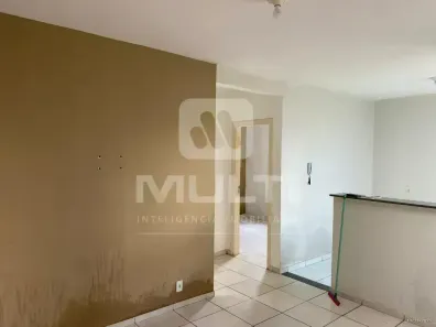 Apartamento com 2 Quartos para alugar, 45m² no Chácaras Tubalina e Quartel, Uberlândia
