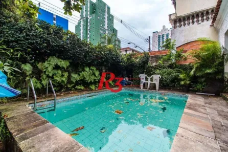 Sobrado com 3 Quartos à venda, 218m² no Itararé, São Vicente