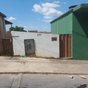 Casa com 1 Quarto para alugar, 70m² no Araguaia, Belo Horizonte