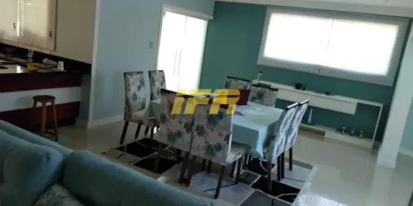 Sobrado com 3 Quartos à venda, 250m² no Castelos, Tremembé