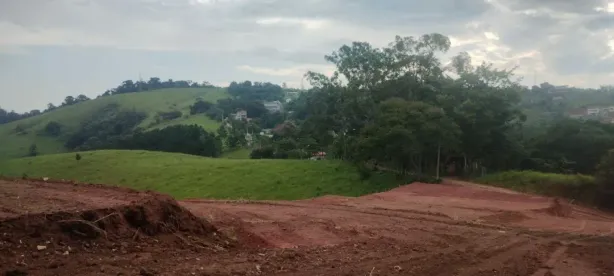 Lote/Terreno à venda, 2649m² no Jardim Estância Brasil, Atibaia
