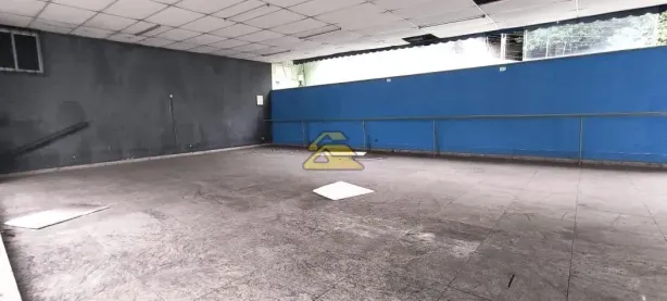 Prédio Comercial à venda, 596m² no Pechincha, Rio de Janeiro