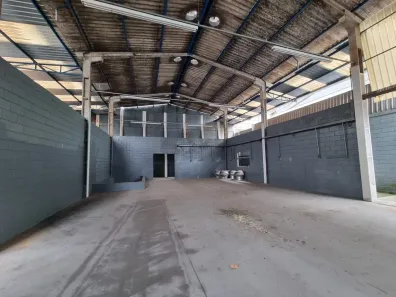 Galpão/Depósito/Armazém à venda, 448m² no Pólo Industrial, Franco da Rocha