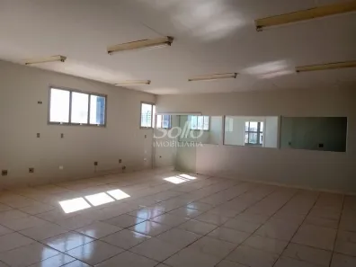 Sala Comercial para alugar, 185m² no Centro, Uberlândia