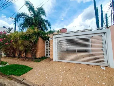 Casa com 3 Quartos para alugar, 183m² no Fragata, Marília