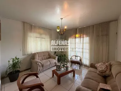 Casa com 3 Quartos à venda, 200m² no Jardim das Oliveiras, Contagem