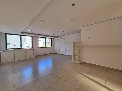 Sala Comercial para alugar, 44m² no Três Figueiras, Porto Alegre