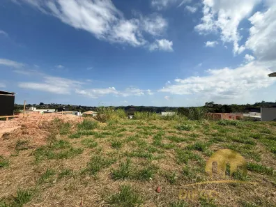 Lote/Terreno à venda, 600m² no Jundiaizinho (Terra Preta), Mairiporã