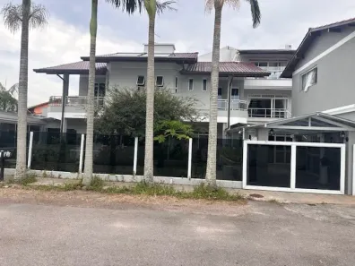 Sobrado com 5 Quartos à venda, 400m² no Ingleses do Rio Vermelho, Florianópolis