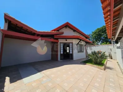 Casa com 4 Quartos à venda, 164m² no Jardim Britânia, Caraguatatuba