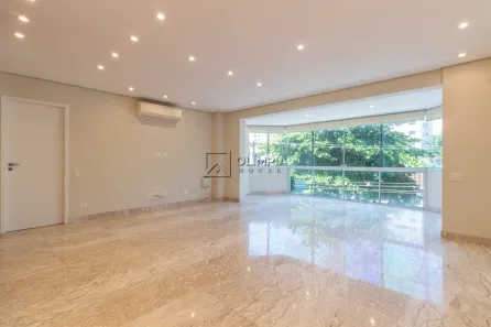 Apartamento com 2 Quartos para alugar, 187m² no Vila Uberabinha, São Paulo