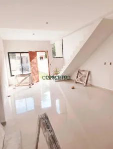 Sobrado com 2 Quartos à venda, 81m² no Forquilhas, São José