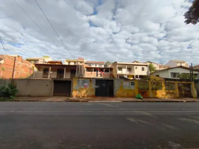 Lote/Terreno à venda, 245m² no Champagnat, Londrina