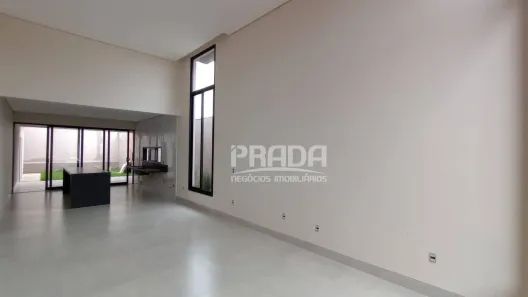 Casa com 3 Quartos à venda, 180m² no Grand Ville, Uberlândia
