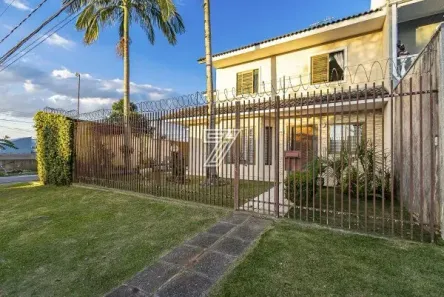 Casa com 3 Quartos à venda, 180m² no Novo Mundo, Curitiba