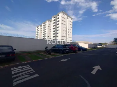 Apartamento com 2 Quartos para alugar, 55m² no Jardim Holanda, Uberlândia