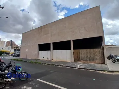 Ponto Comercial para alugar, 352m² no Vila Seixas, Ribeirão Preto