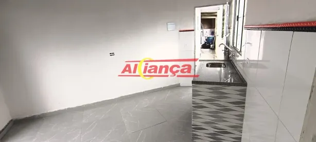 Casa com 1 Quarto para alugar, 28m² no Jardim Presidente Dutra, Guarulhos