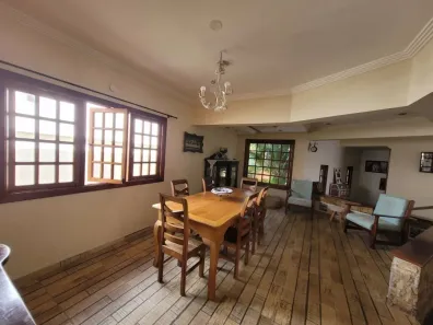 Casa com 4 Quartos à venda, 290m² no Loteamento Loanda, Atibaia