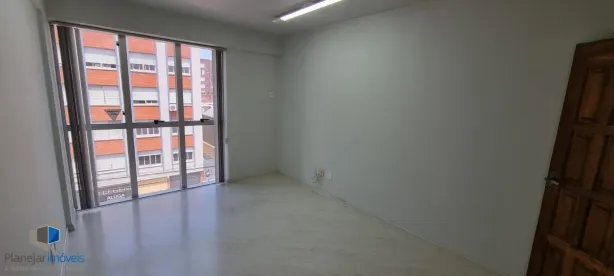 Sala Comercial para alugar, 28m² no Cidade Baixa, Porto Alegre