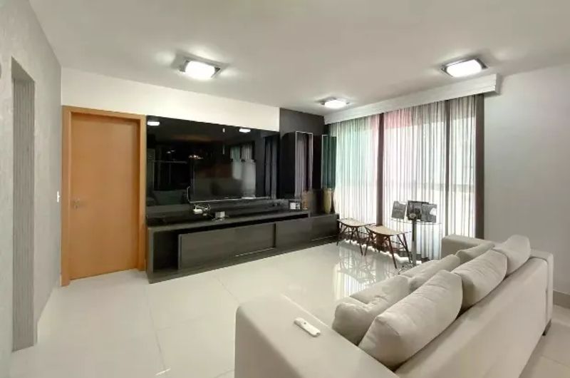 Apartamento com 4 quartos — Savassi, Belo Horizonte