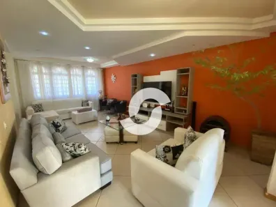 Casa com 4 Quartos à venda, 361m² no Camboinhas, Niterói