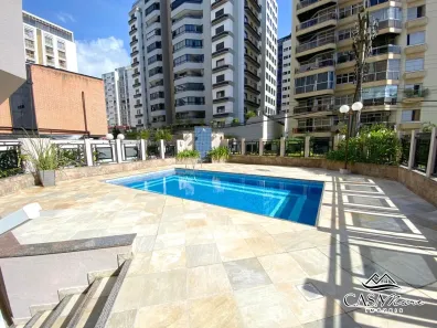 Apartamento com 3 Quartos à venda, 220m² no Centro, Florianópolis