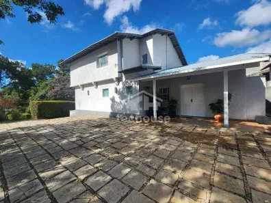 Casa com 4 Quartos para alugar, 315m² no Golfe, Teresópolis