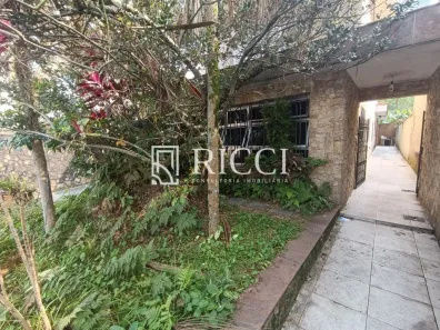Sobrado com 3 Quartos à venda, 240m² no Campo Grande, Santos