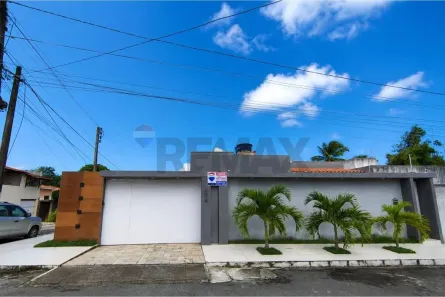 Casa com 4 Quartos para alugar, 282m² no Gruta de Lourdes, Maceió