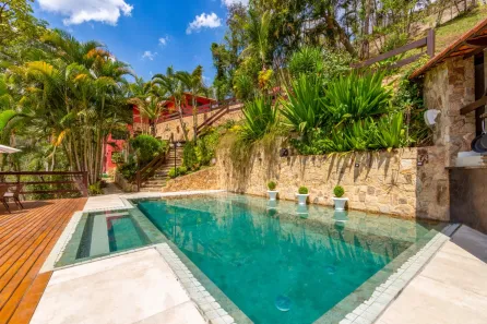 Casa de Condomínio com 7 Quartos à venda, 900m² no Itaipava, Petrópolis
