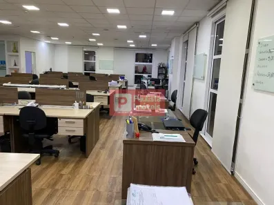 Sala Comercial para alugar, 235m² no Vila Cordeiro, São Paulo