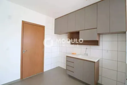 Apartamento com 2 Quartos para alugar, 50m² no Shopping Park, Uberlândia