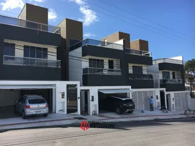 Sobrado com 3 Quartos à venda, 223m² no Nações, Balneário Camboriú