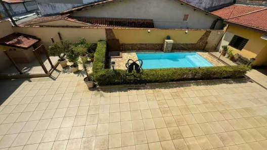 Casa com 4 Quartos à venda, 350m² no Parque São Cristóvão, Taubaté