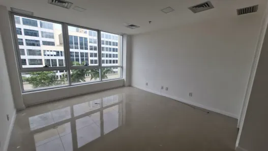 Sala Comercial para alugar, 26m² no Barra Olímpica, Rio de Janeiro