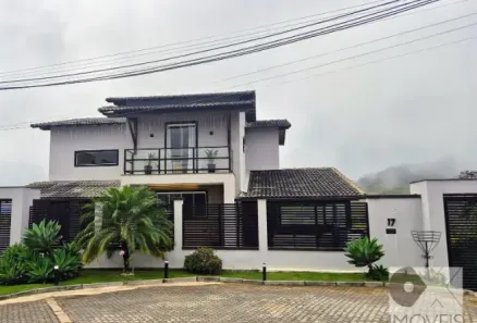 Casa de Condomínio com 3 Quartos à venda, 210m² no Centro, Miguel Pereira